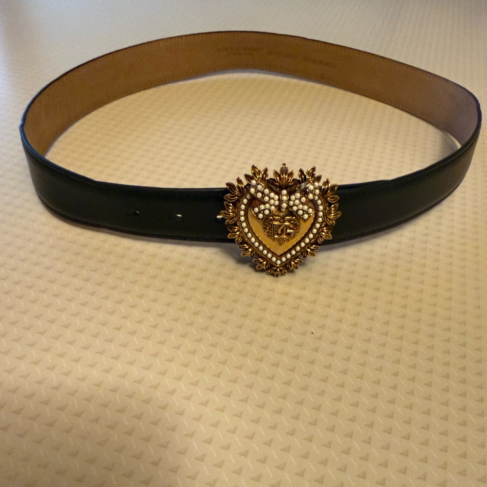Dolce & Gabbana Devotion Size S Belt in lux leather heart buckle pearl inlay.